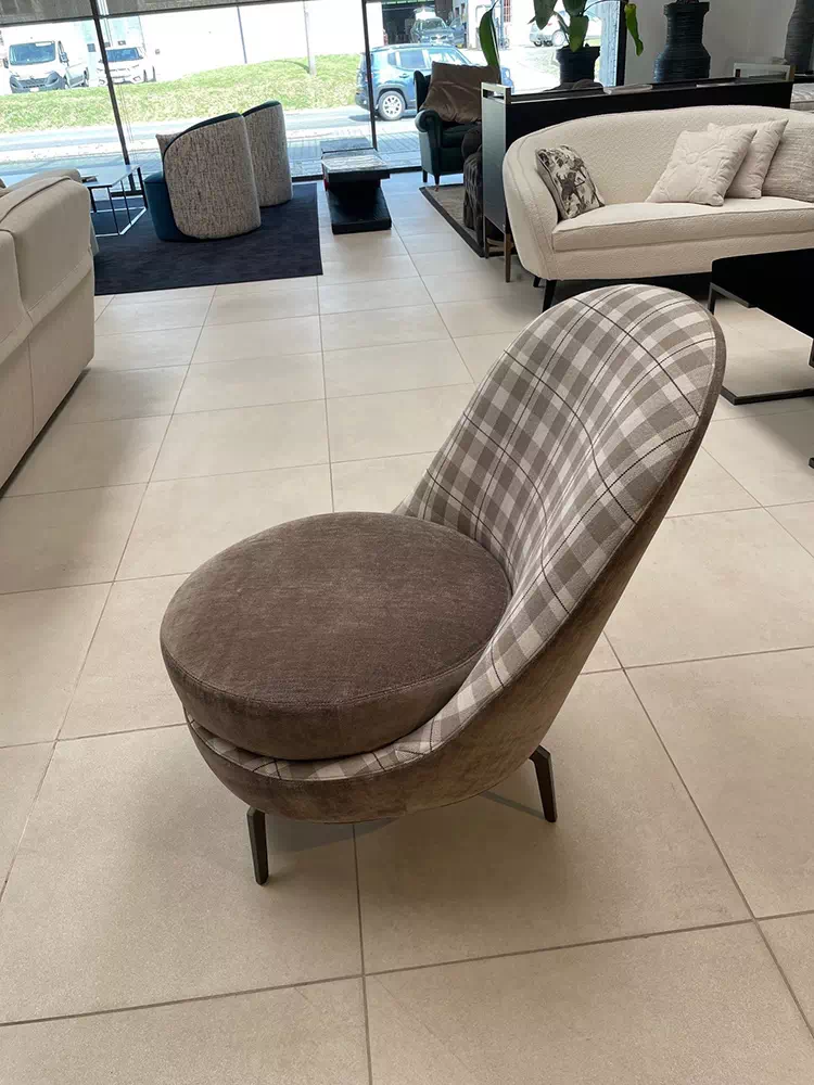 Poltroncina-arredo-design-outlet-Lugano
